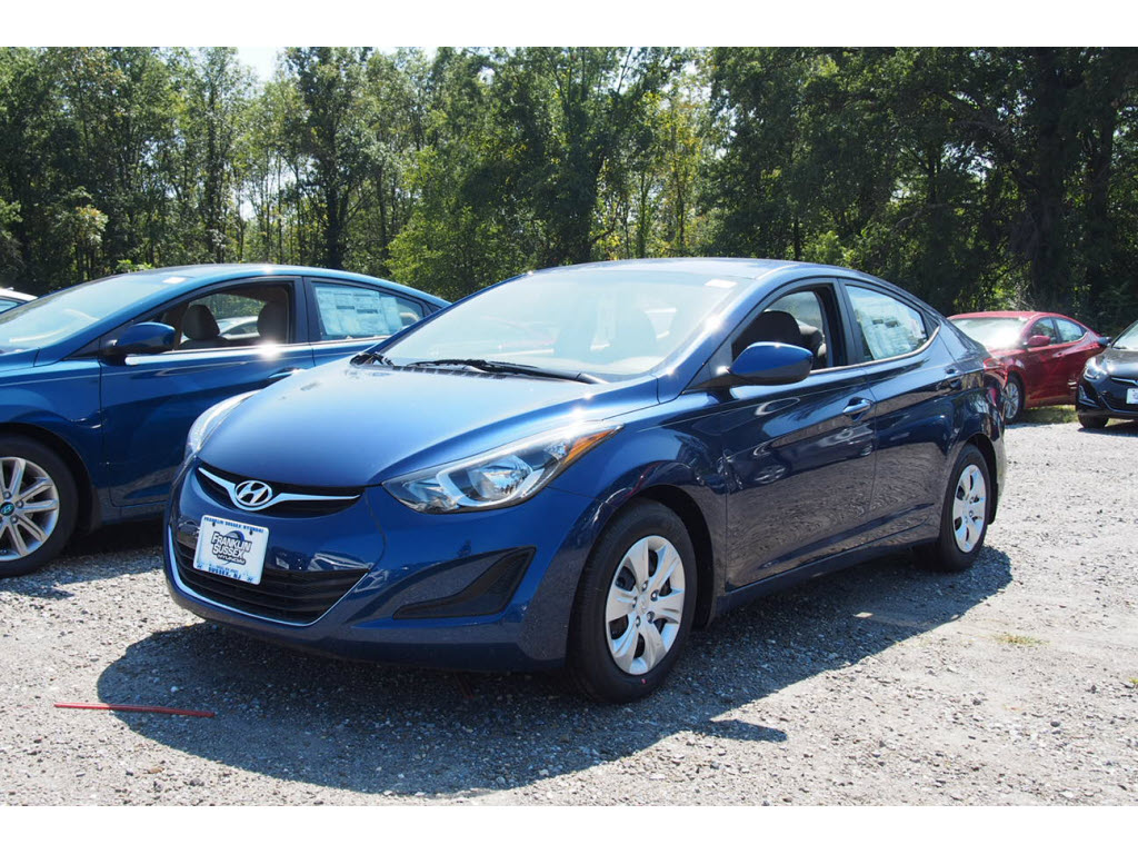 Hyundai_Elantra_2016_5NPDH4AE9GH720812_51776_91753974.jpg