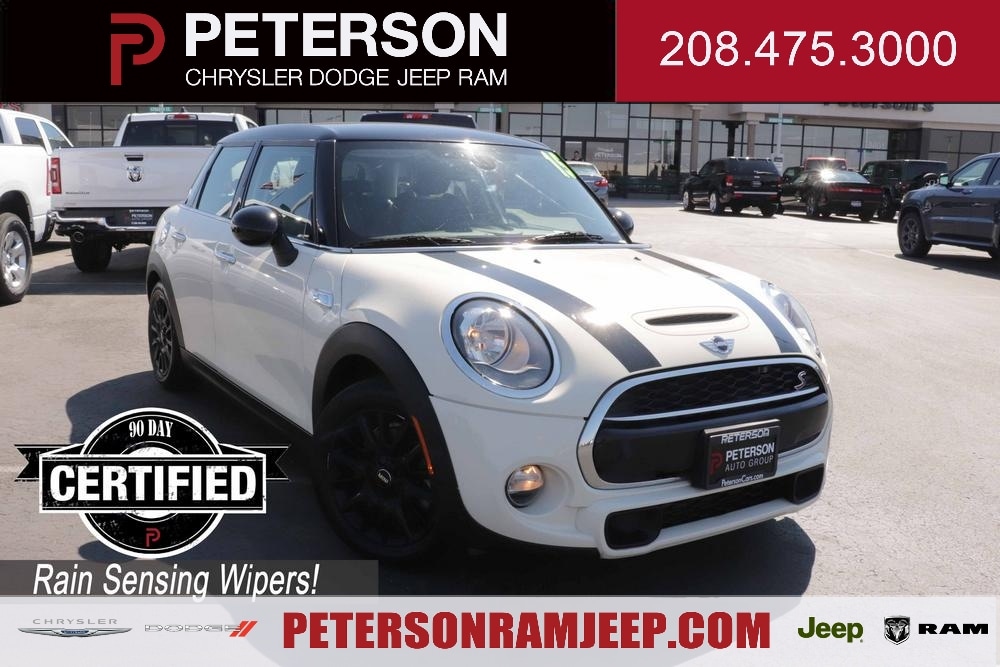 2015 MINI Cooper Hardtop 4 Door