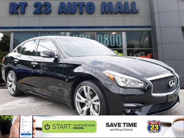 2017 INFINITI Q70