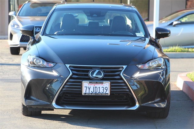 2017 Lexus IS