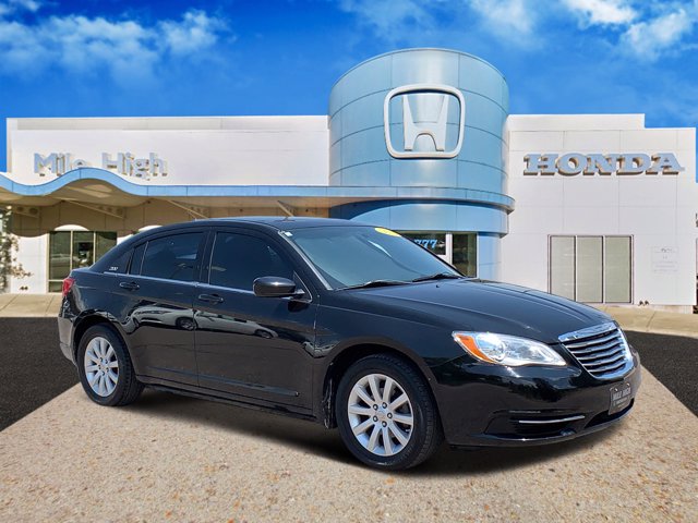 2013 Chrysler 200