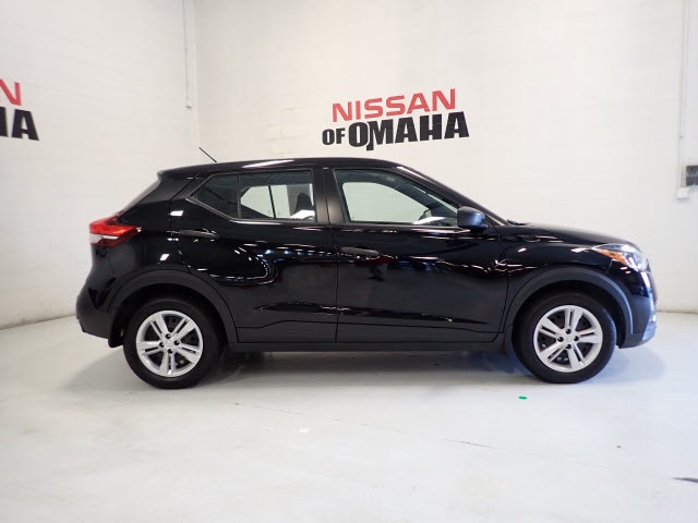 used nissan kicks for sale
