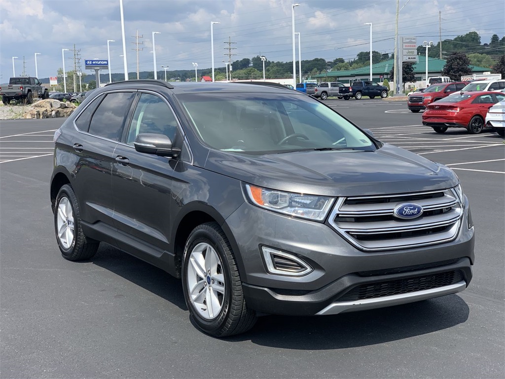 2018 Ford Edge SEL photo