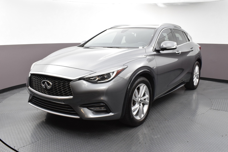 2017 INFINITI QX30