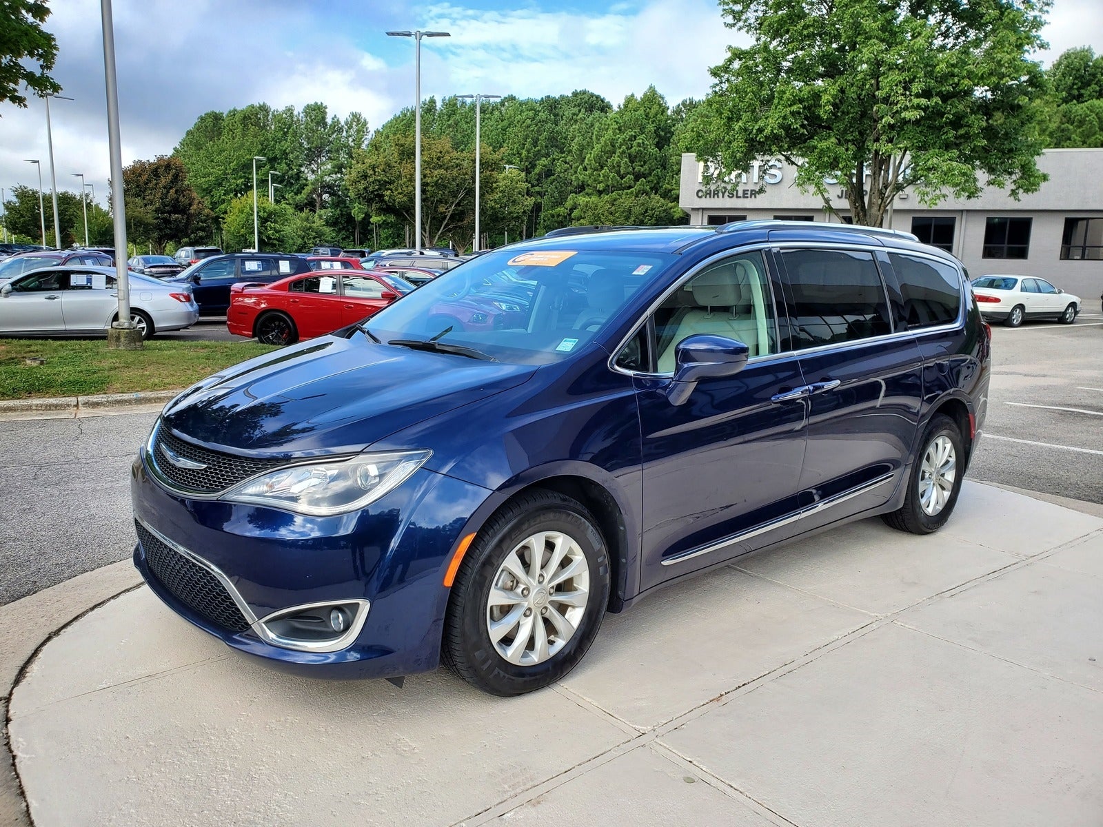 Used 2018 Chrysler Pacifica for Sale (with Photos) U.S. News & World