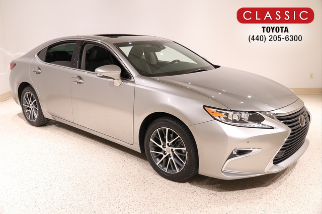 2017 Lexus ES