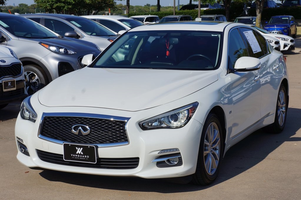 2016 INFINITI Q50