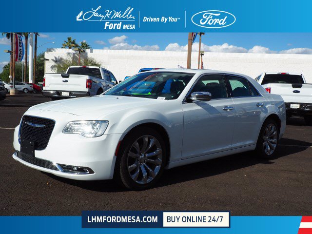 2019 Chrysler 300