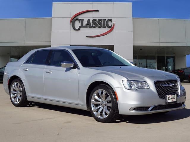 2019 Chrysler 300