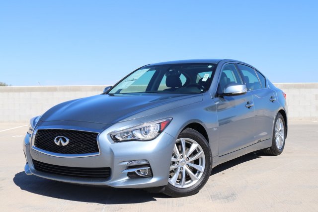 2016 INFINITI Q50