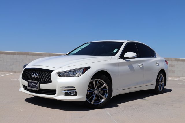 2017 INFINITI Q50