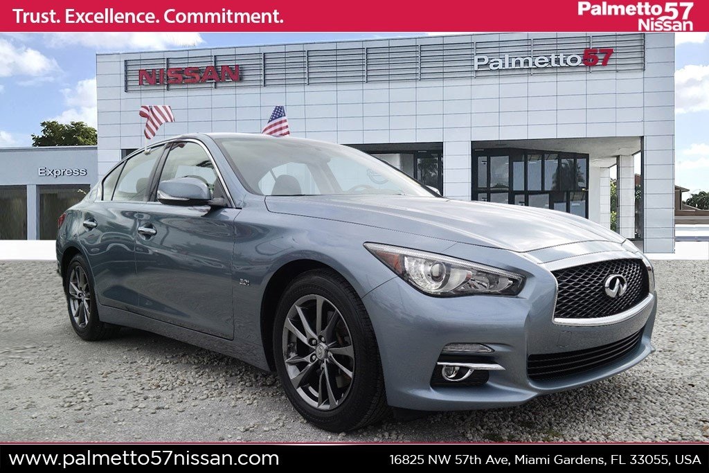 2017 INFINITI Q50