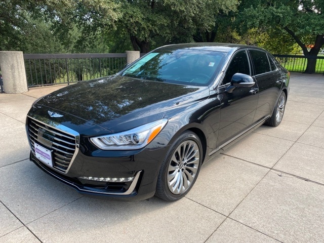 2018 Genesis G90
