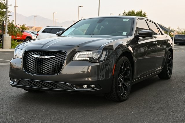 2019 Chrysler 300