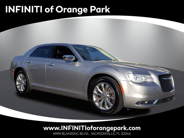 2018 Chrysler 300