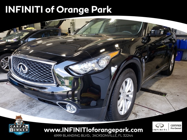 2017 INFINITI QX70