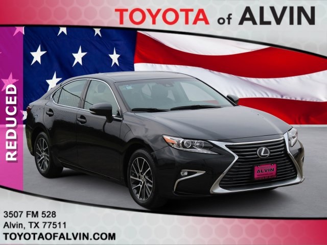 2017 Lexus ES
