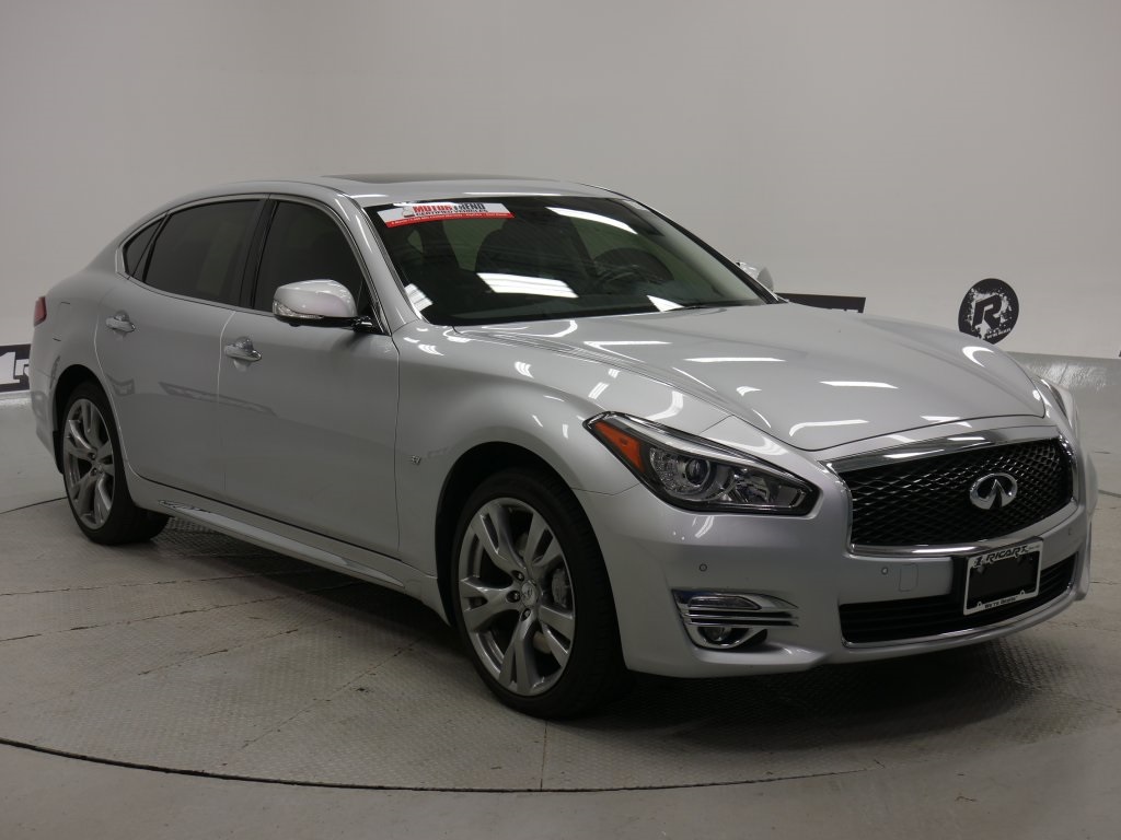 2016 INFINITI Q70L
