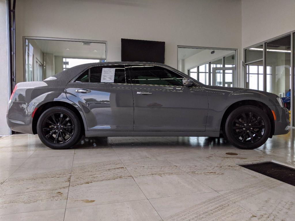 2019 Chrysler 300