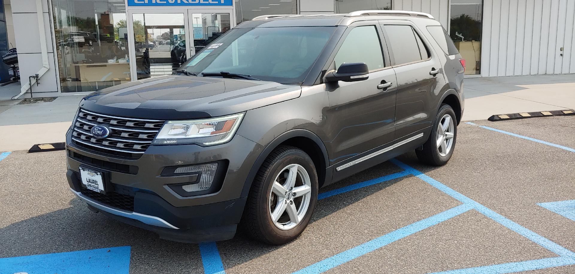 2016 Ford Explorer